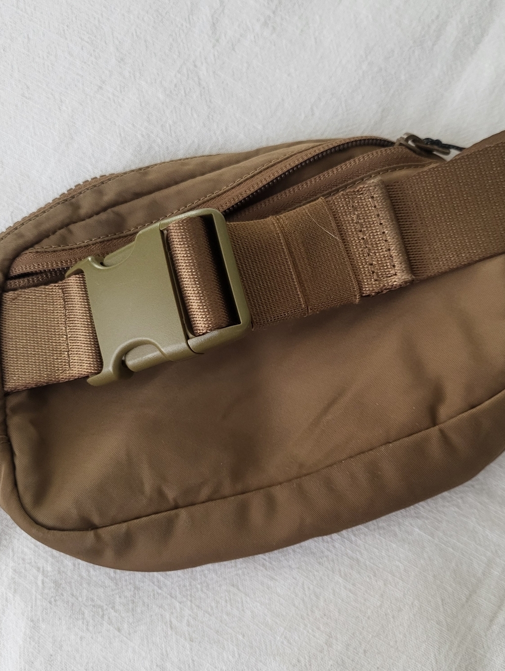 Lululemon Everywhere Belt Bag, 1L Version In The Color Artifact - Picture 7 of 9